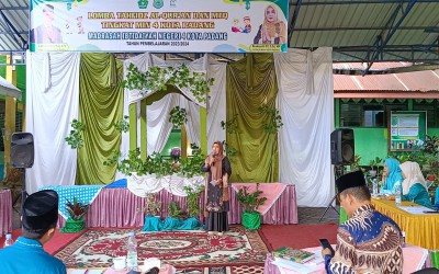 Rusdayetti Buka Lomba Tahfiz Al-Quran dan MTQ ke-9 di MIN 4 Kota Padang